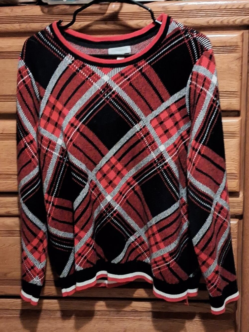 Charter Club Plaid Knit Sweater Womens XL Red Black White Long Sleeve Pullover